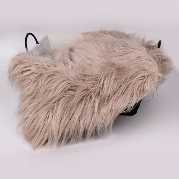 ふわふわフェイクファーブランケット 50cm×60cm