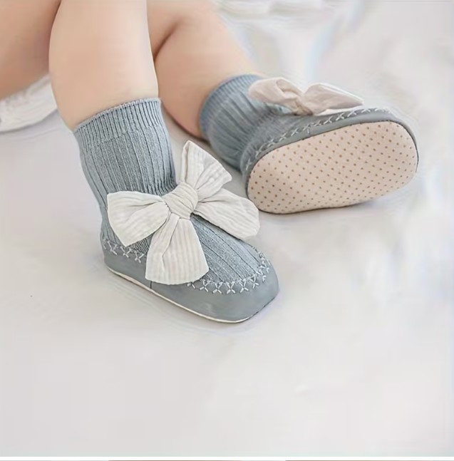 ソックスインシューズ 大きいリボンのソックス付きルームシューズ
