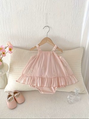 夏の可愛いルノースリーブドレス