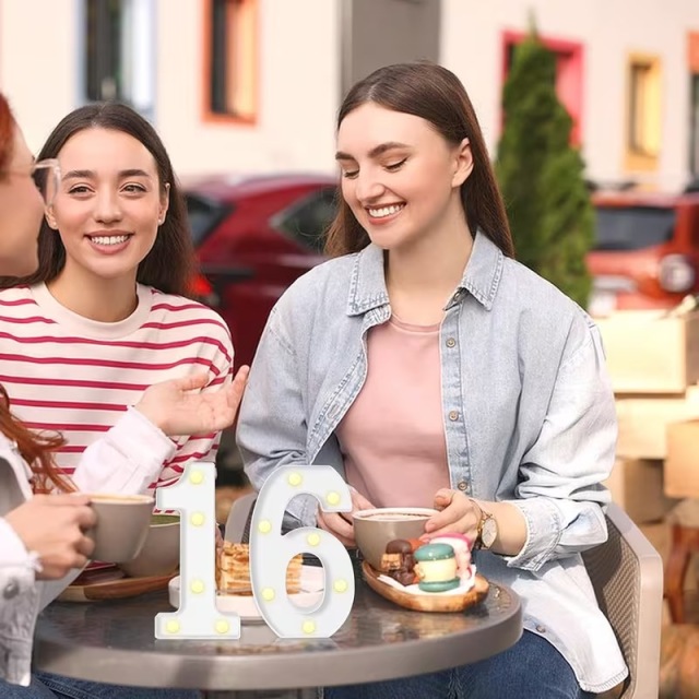 16歳バースデー ホワイトLEDライト 2個セット