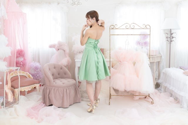 レンタルドレス おとなsサイズ エメラルドグリーン ２泊３日レンタル往復送料無料 Sweet Sixteen 16 誕生日 パーティー ホムパ ドレス