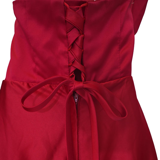 大きなリボンが可愛いレッドサテンドレス