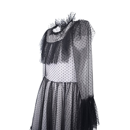 柔らかシアーたっぷりのミニドットブラックドレス