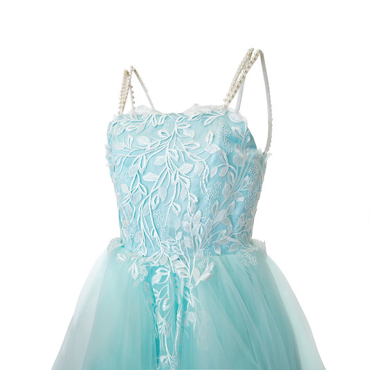 きらきらパール×ふんわり水色チュールドレス