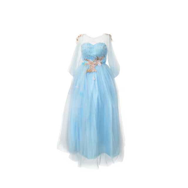 スイートハートネックのライトブルーシアードレス