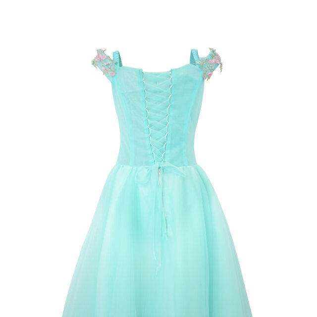 ミントグリーンのフラワーチュールドレス