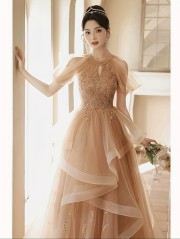 ビジューガウンニュアンスカラー