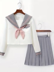 グレー＆ピンクのセーラー服