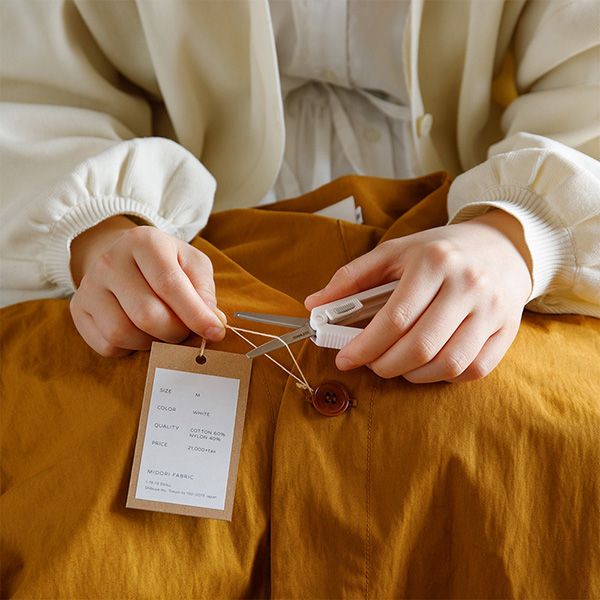 MIDORI XS Compact Scissors - White