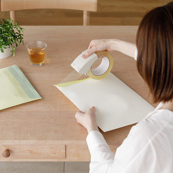 ハサミ・カッター｜OPPテープカッター ベージュ（35611006）｜ミドリ