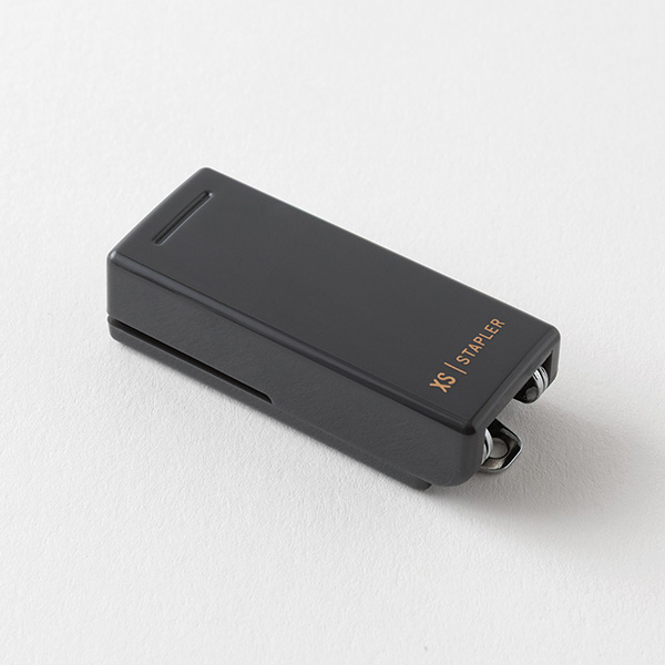 XS コンパクトホッチキス 黒B(35638006)｜ミドリオンラインストア