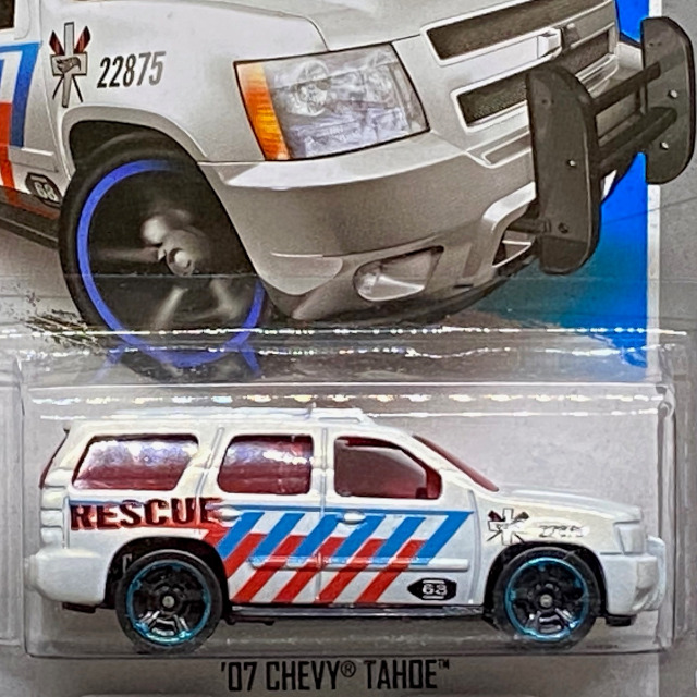 X1868_07-Chevy-Tahoe_WHT_02.jpg