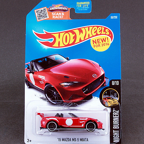 DHP05_RED_2015-Mazda-MX-5-Miata_01.jpg