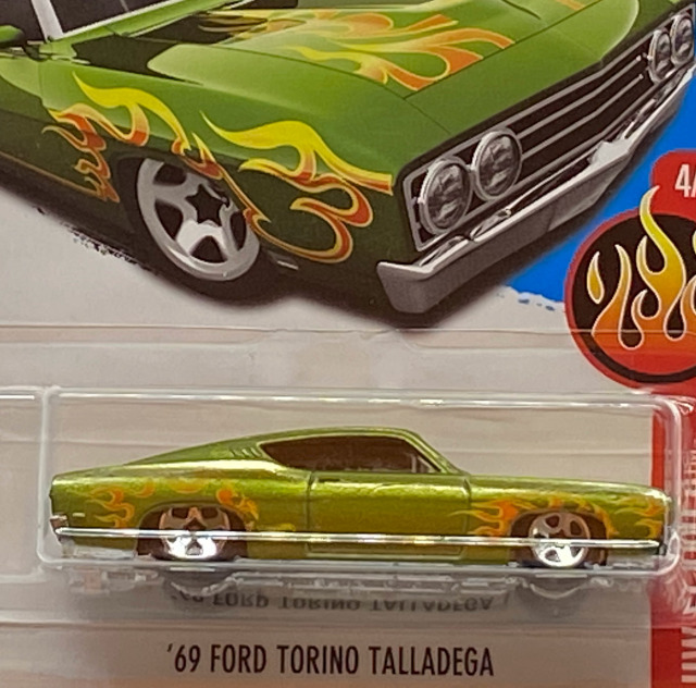 2017 HW Flames / '69 Ford Torino Talladega / '69 フォード トリノ