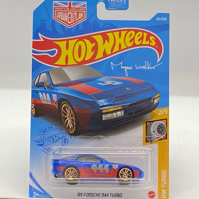 GTC38_89-Porsche-944-Turbo_BLU