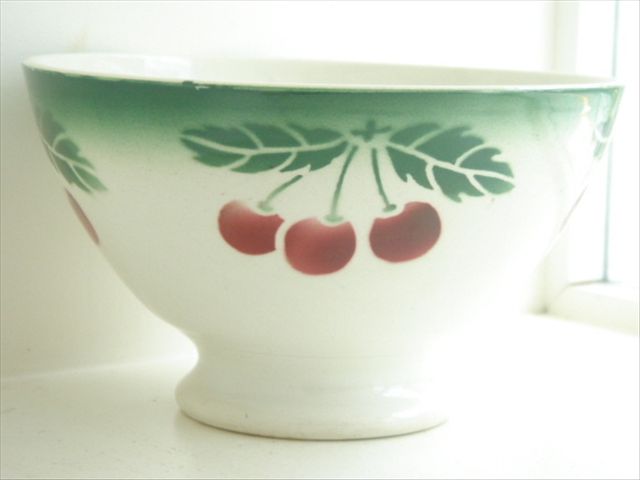 アンティーク カフェオレボウル チェリー Sarreguemines