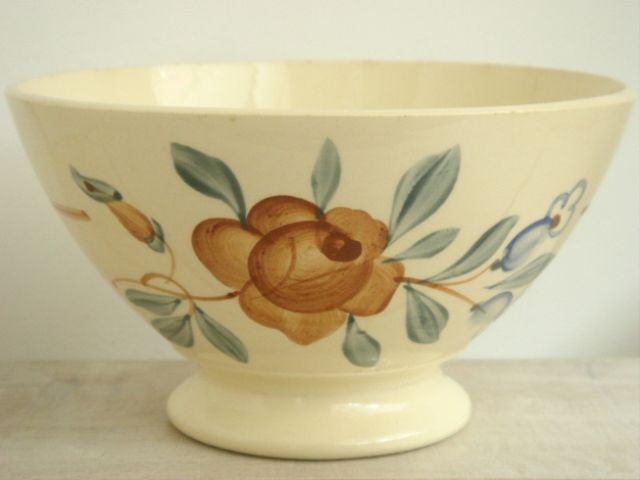 アンティークカフェオレボウル 手書きの花 DIGOIN & SARREGUEMINES