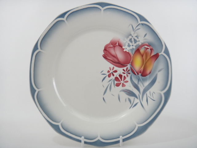チューリップのアンティーク皿 OTTO DIGOIN SARREGUEMINES製