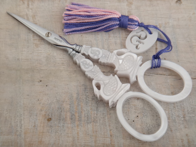 サジュー 手芸はさみ 白鳥 SAJOU Cygnes