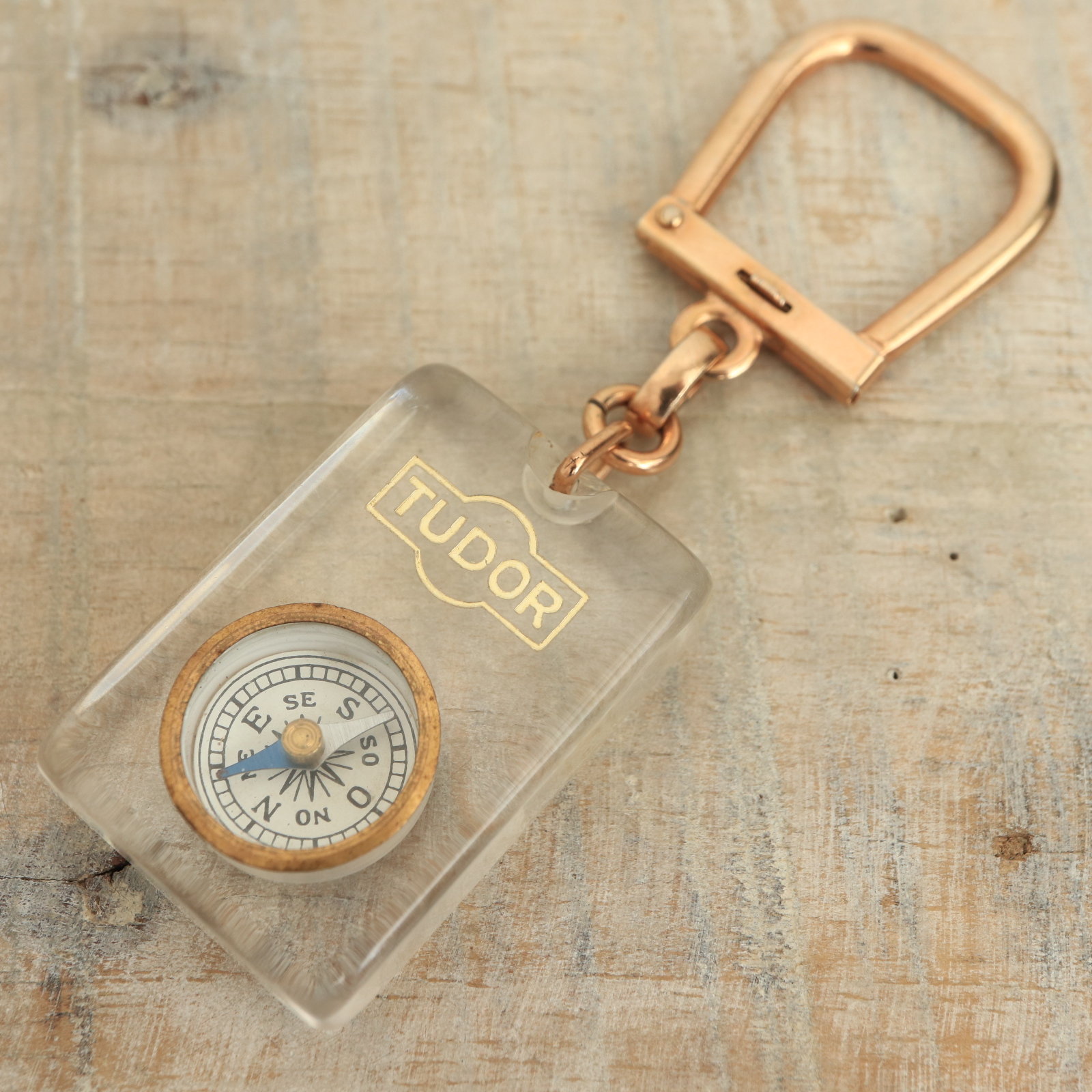 ブルボンキーホルダー 方位磁石【TUDOR】 チュードル フレンチパブ ブルボンキーホルダー チュードル 方位磁針 TUDOR