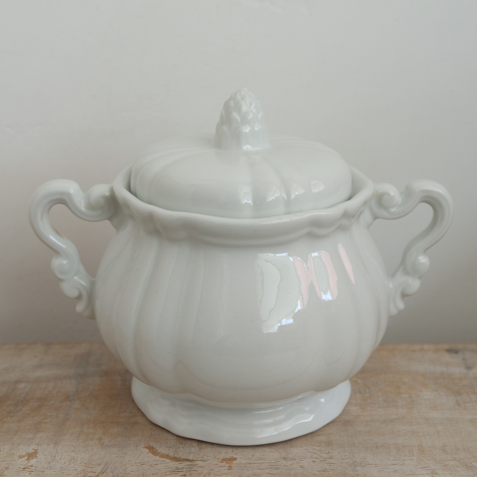 アンティーク シュガーポット 白 花リム フランス サルグミンヌ製