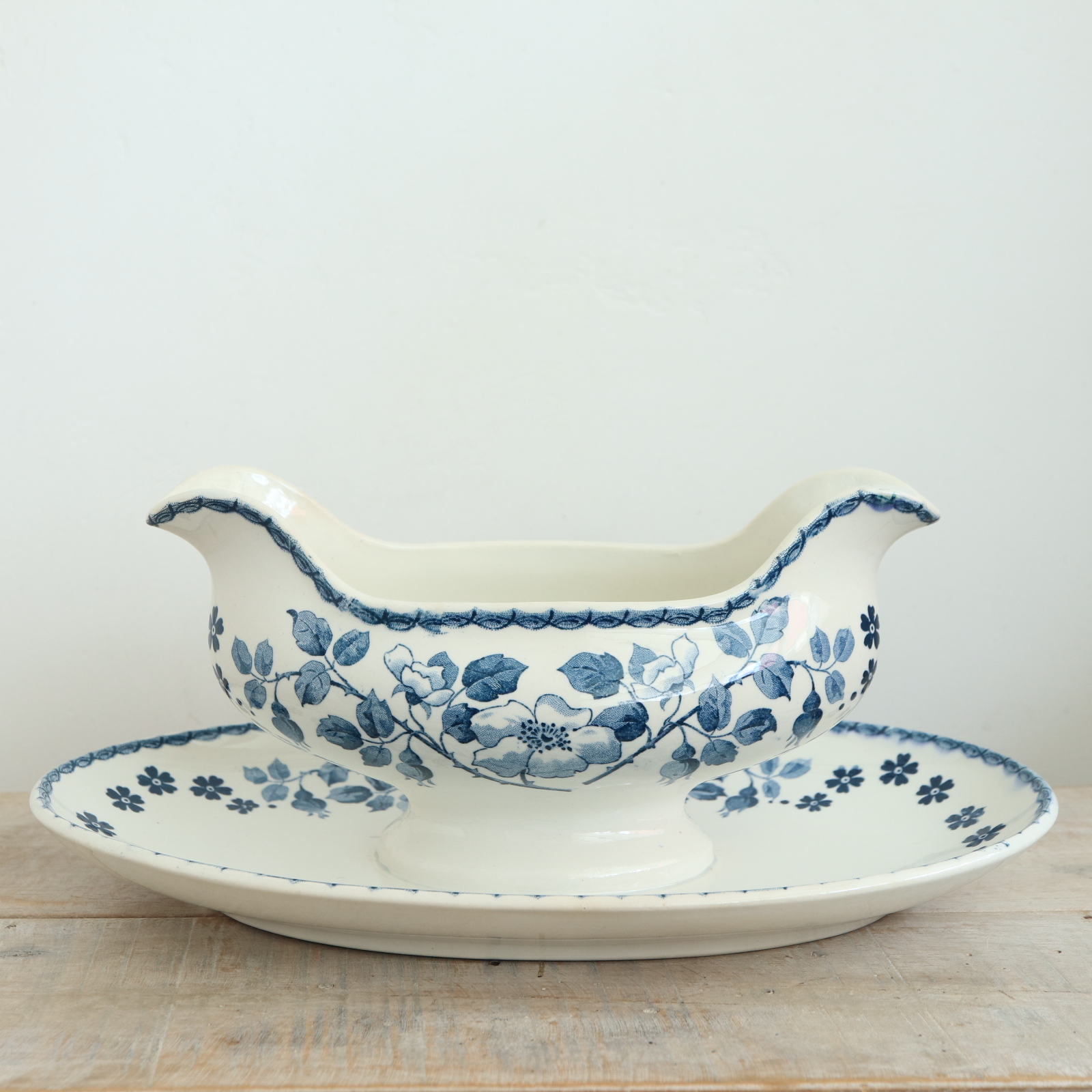 アンティーク ソーシエール サルグミンヌ フランス Trouville U&C SARREGUEMINES FRANCE Antique Gravy boat