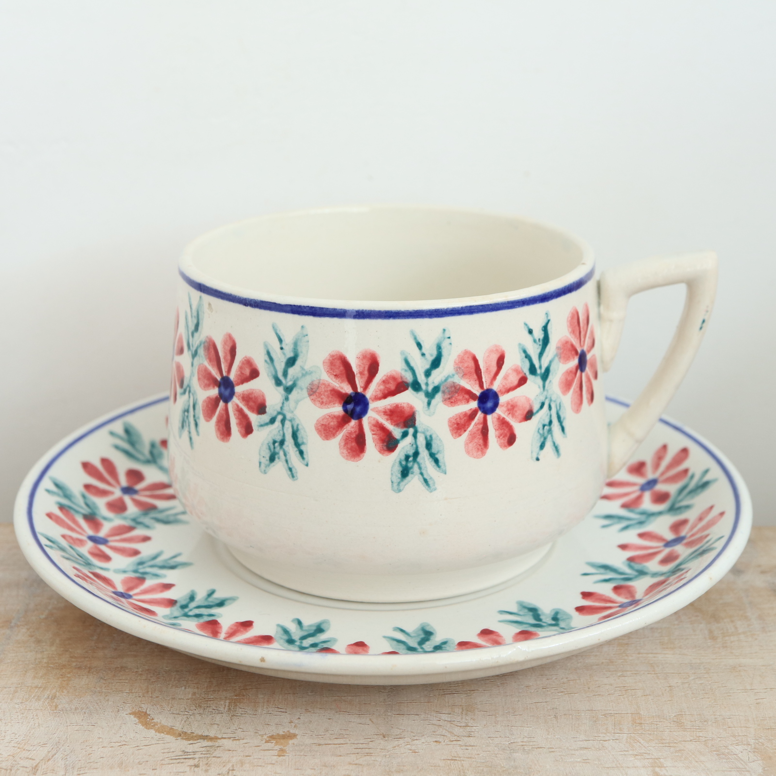 アンティーク ショコラカップ＆ソーサー フランス サルグミンヌ製 OPAQUE DE SARREGUEMINES