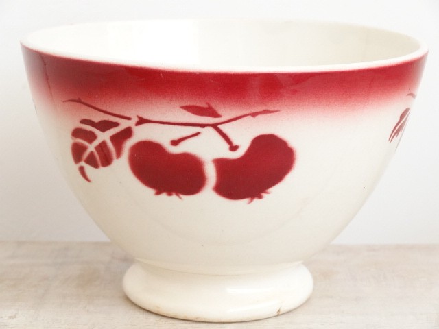 アンティークカフェオレボウル フルーツの実 SARREGUEMINES製