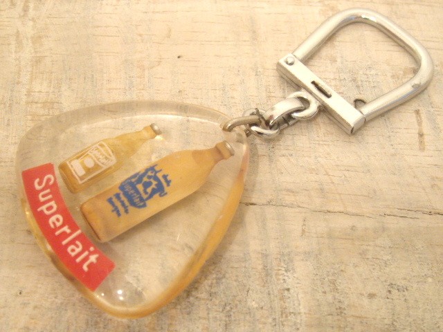 ブルボン キーホルダー 【AGIP】 1960s】レア！ ブルボンキーホルダー Agip - メルカリ