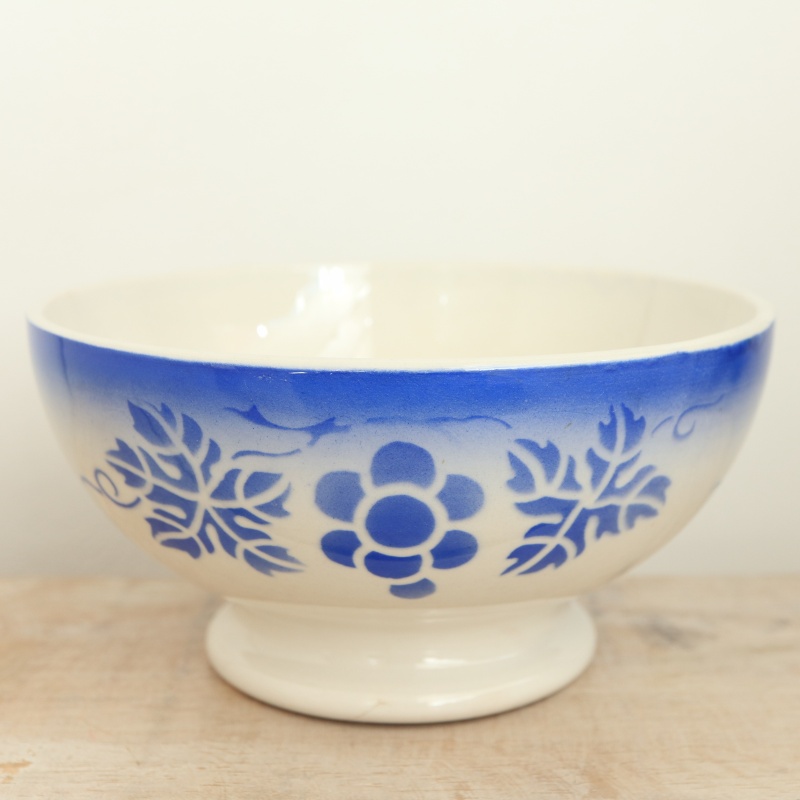 アンティーク カフェオレボウル ブドウ フランス サルグミンヌ製 SARREGUEMINES