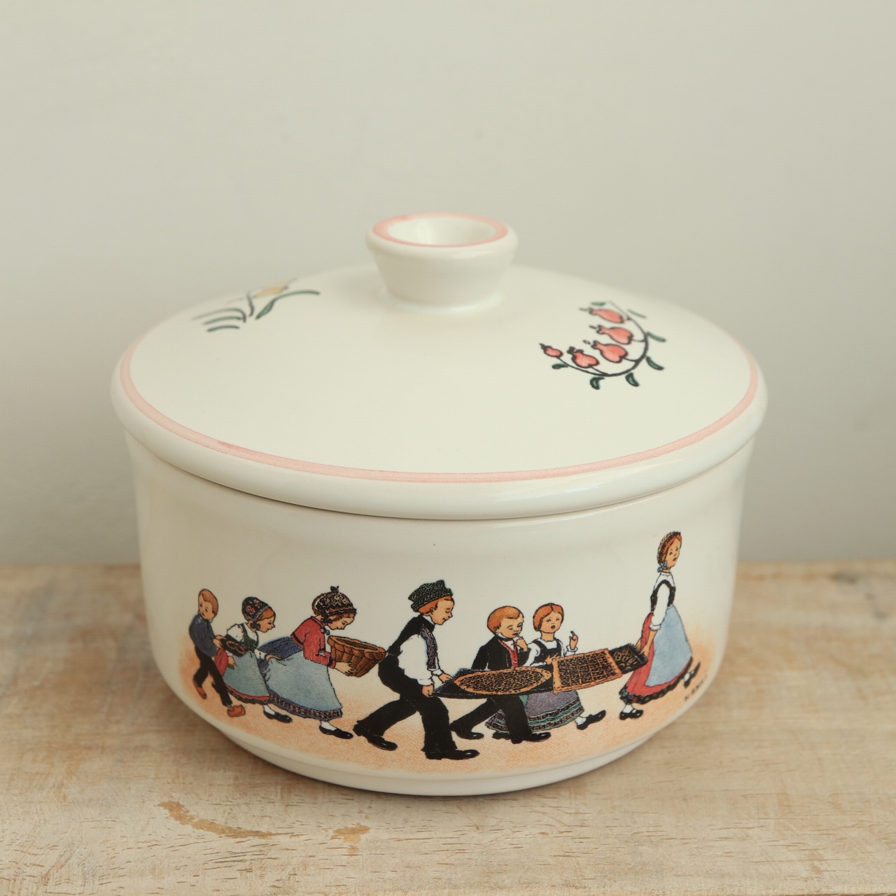 アンシ ボンボニエール Hansi フランス Elchinger製