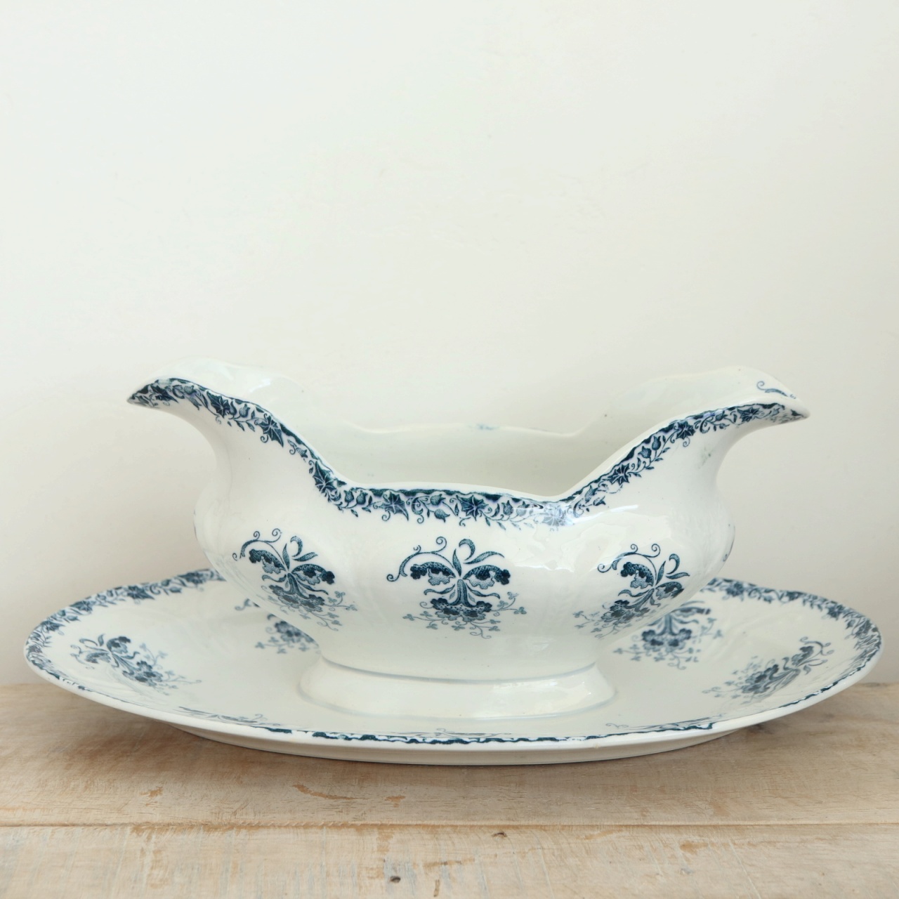 アンティーク ソーシエール NEVA フランス サンタマン製 SAINT AMAND HAMAGE