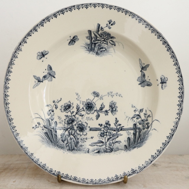 アンティークプレート 深皿 フランス サルグミンヌ製 TSARINE  SARREGUEMINES & DIGOIN