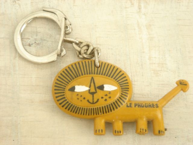 LE PROGRES フレンチキーホルダー サヴィニャック