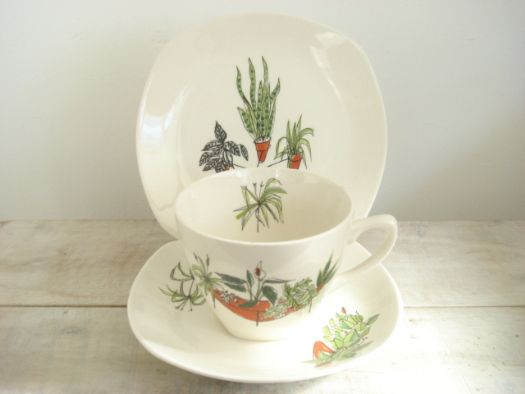 ミッドウィンター アンティーク雑貨ミュー