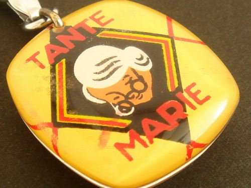 ブルボンキーホルダー TANTE MARIE