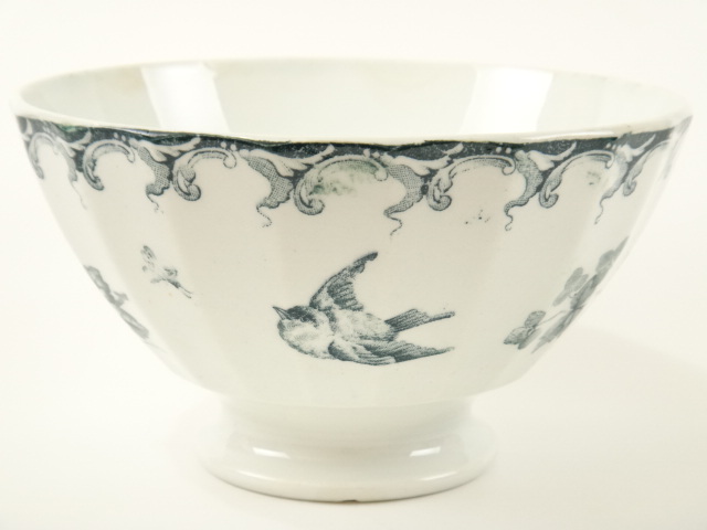 鳥のアンティークカフェオレボウル AUBEPINE SAINT AMAND製