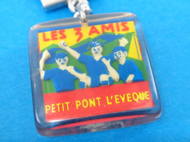 ブルボンキーホルダー LA CURIEUSE LES 3 AMIS