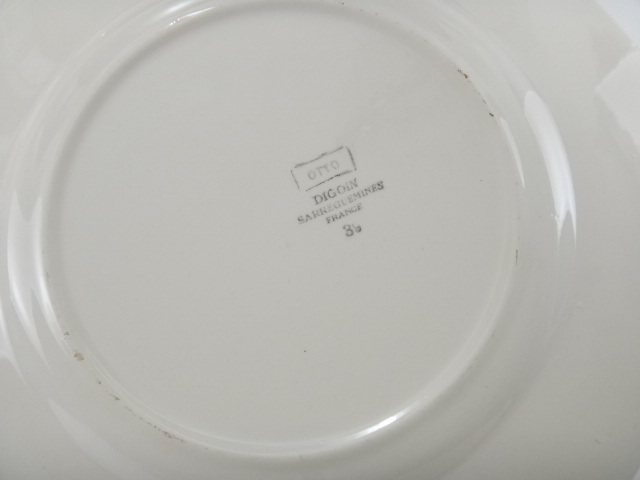 チューリップのアンティーク皿 OTTO DIGOIN SARREGUEMINES製