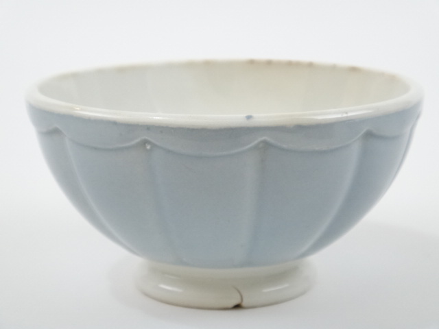 スカラップのアンティークプチボウル　Digoin & Sarreguemines製