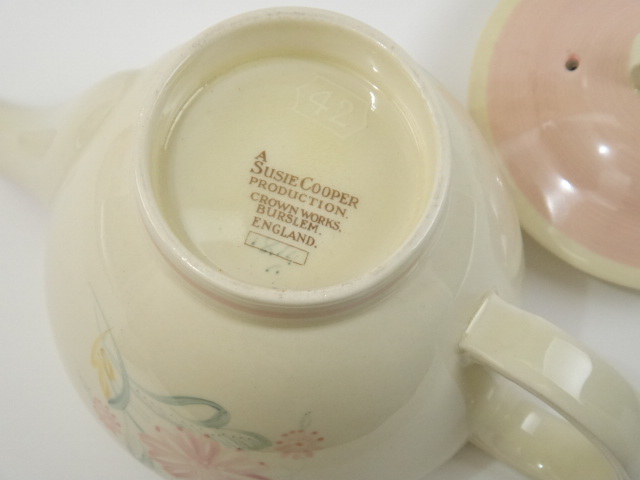 スージークーパー ピンク フローラル ティーポット
