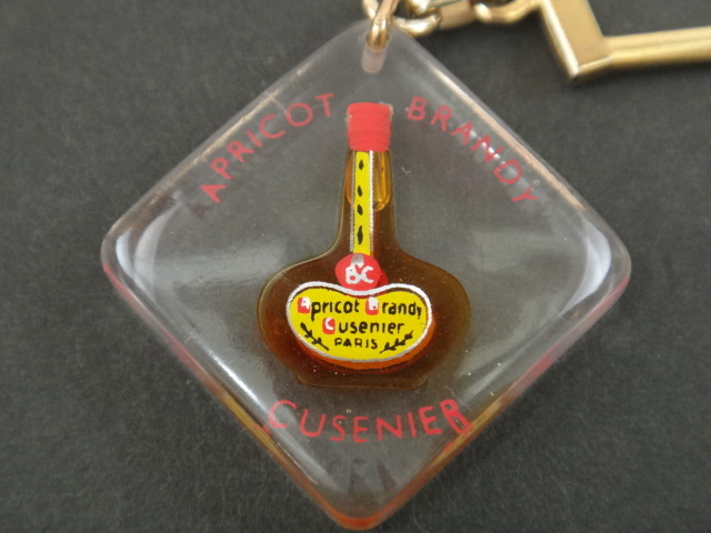 ブルボンキーホルダー アプリコットブランデー CUSENIER