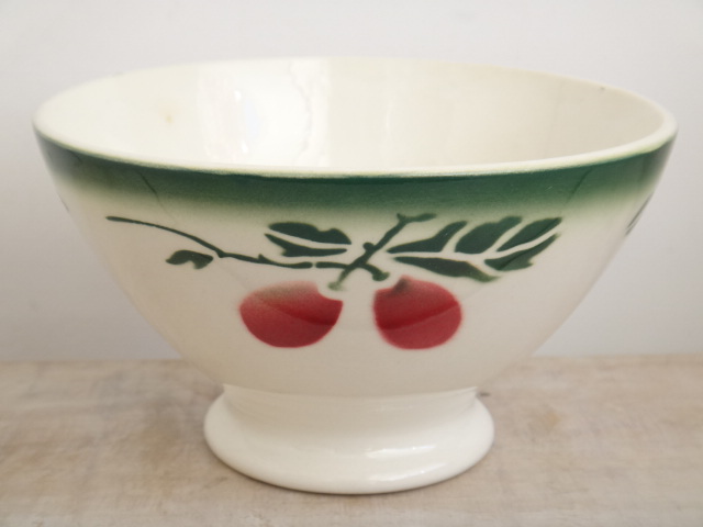 フランス アンティーク カフェオレボウル フルーツの実 Sarreguemines製