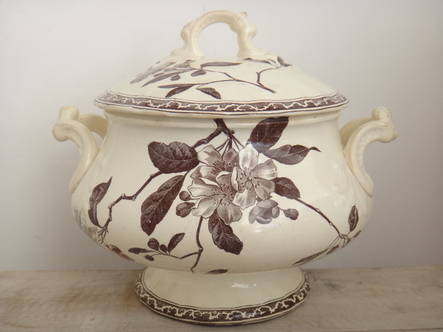 フランス アンティーク スーピエール Creil et Montereau製