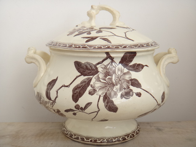 フランス アンティーク スーピエール Creil et Montereau製