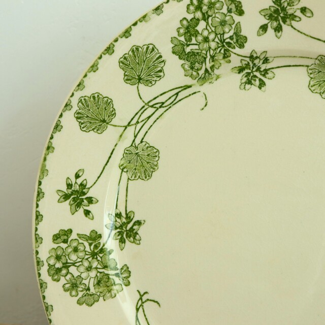 アンティークプレート ゼラニウム 皿 GERANIUM フランス サルグミンヌ製 U&C SARREGUEMINES