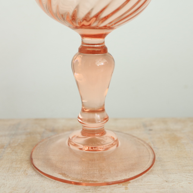 ヴィンテージ ロザリングラス 赤ワイン フランス リュミナルク製 Rosaline Luminarc