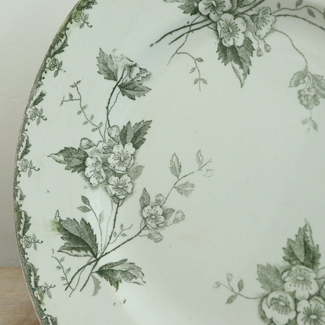 アンティーク プレート ロゼット 皿 ROSETTE フランス サンタマン製 SAINT AMAND