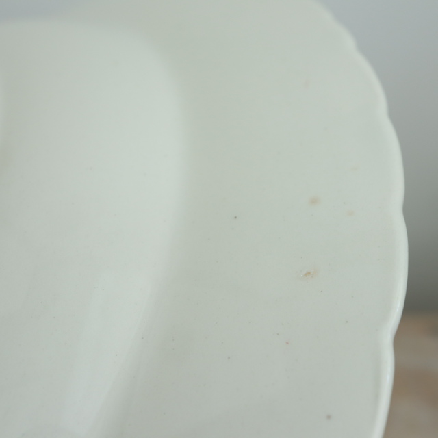 フランス　アンティーク　サルグミンヌ　ブラウン　スグリの深皿プレート フランス アンティーク サルグミンヌ ブラウン スグリの深皿プレート