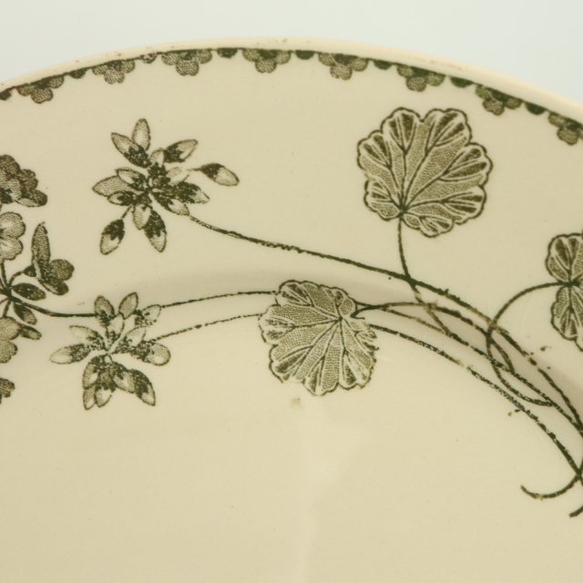 Sarregueminesサルグミンヌ　ゼラニウム　平皿フランス　2枚セット Sarregueminesサルグミンヌ ゼラニウム 平皿フランス 2枚セット